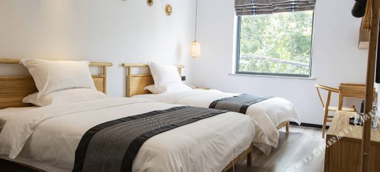 一缕阳光胡同里城市民宿(新乡火车站店)图片