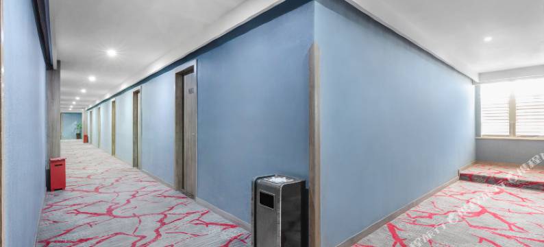 成都漫花园酒店(锦华万达静居寺地铁站店)图片