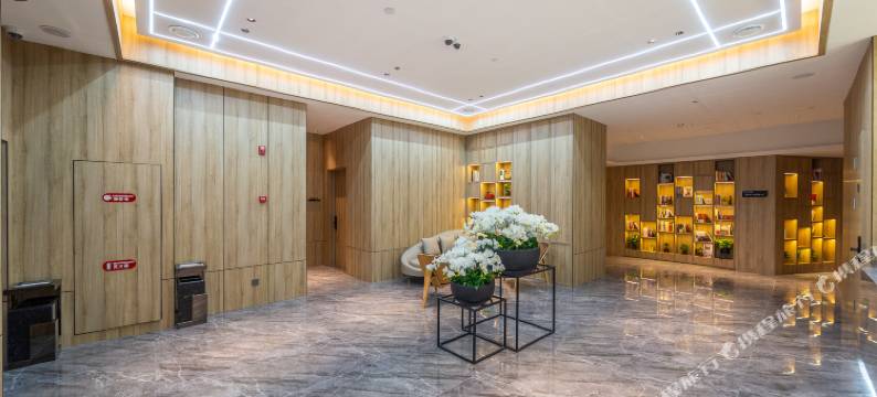 兰州璞阅·云智能酒店(兰州中心西站什字地铁站店)图片