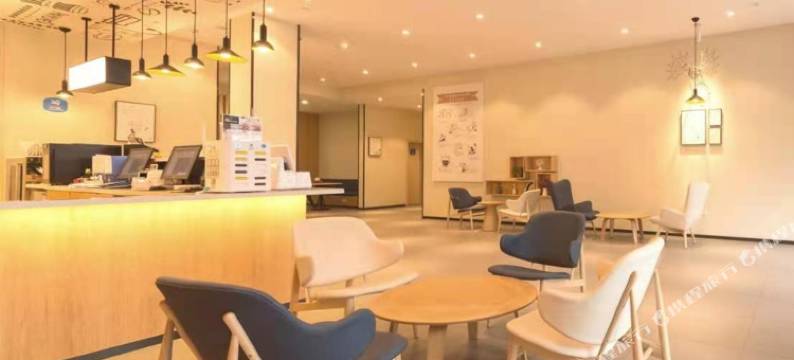 汉庭酒店(无锡东港红豆万花城店)图片