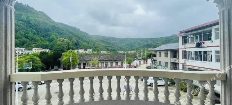 井冈山揽月山庄图片