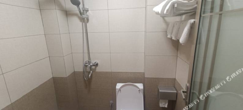 梁山怡馨主题公寓图片