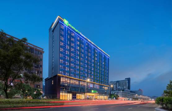 深圳龙华智选假日酒店(大浪商业中心店)图片