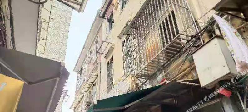 小玲姐青年公寓(公园前地铁站店)图片