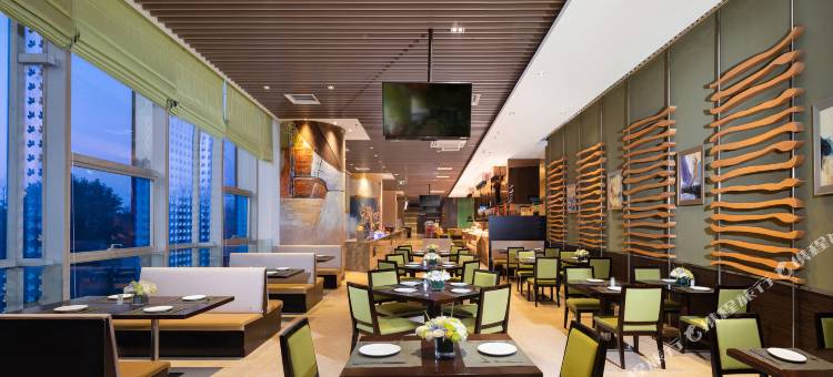 南昌江景假日酒店图片