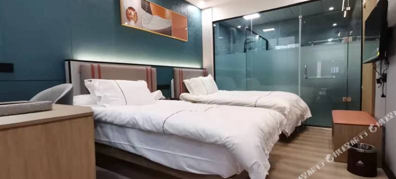 普兰景菲假日酒店图片