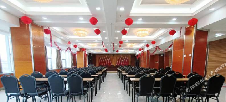 乌鲁木齐浙北大酒店(福润德购物中心新疆古生态园店)图片