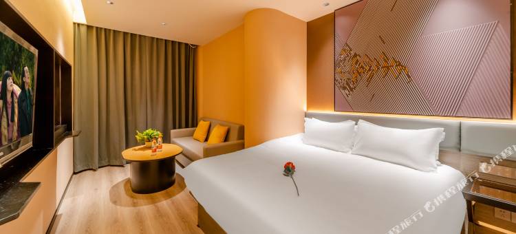 IU酒店(泸州步步高新天地店)图片