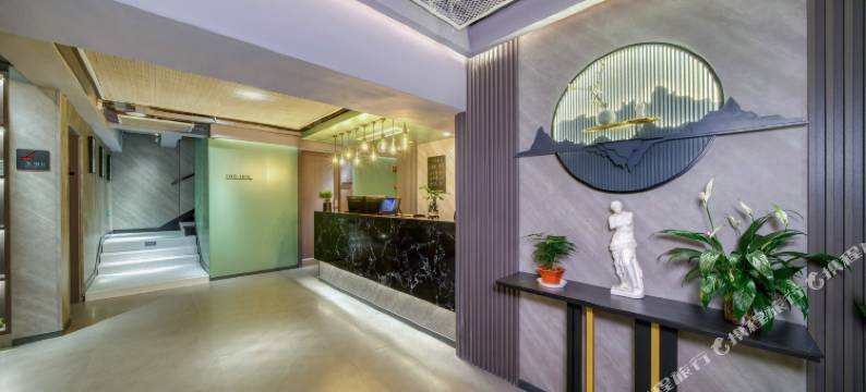 尖微空间艺术酒店(上海陆家浜路地铁站店)图片