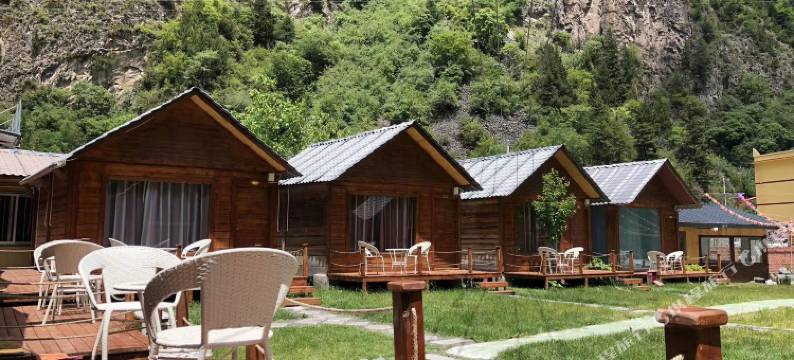 理县毕棚沟枫林山水山庄图片