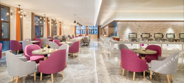 麗枫酒店(阿勒泰五百里风情街店)图片