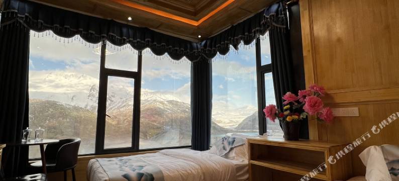 八宿县来古云之端大酒店图片