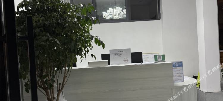 静颖供氧民宿(独克宗古城店)图片