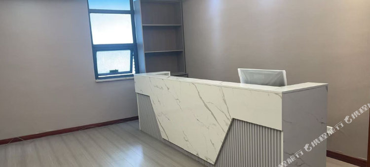 尊尚酒店公寓(深圳坪山高铁站坪山围地铁站店)图片