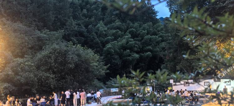 山行·观山景设计师度假微酒店(黄山风景区汤口南大门店)图片