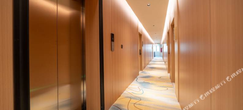 曼悦城智能酒店(马岭河峡谷景区店)图片