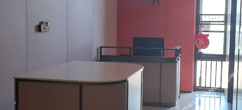 雷神电竞酒店(南昌西站礼庄山地铁站店)图片