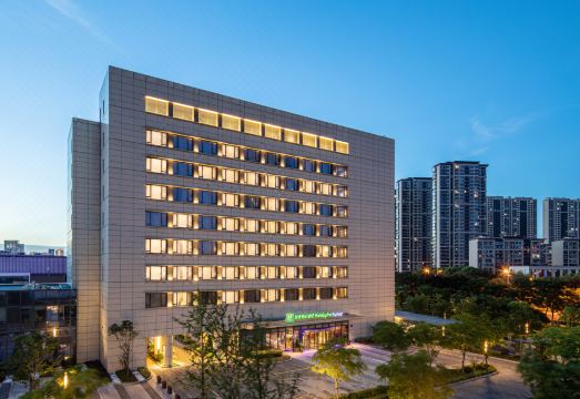 无锡太湖新城智选假日酒店外景图