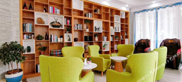 柏豪酒店(桔山广场梦乐城店)图片