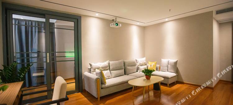 兰博大酒店(圣世广场于都客运总站店)图片