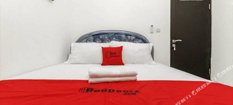 特里萨克提大学附近红多兹PLUS酒店(RedDoorz Plus Near Trisakti University)图片