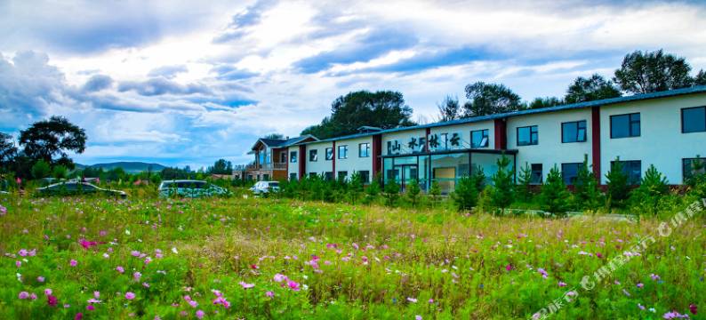 张北山水林云酒店图片