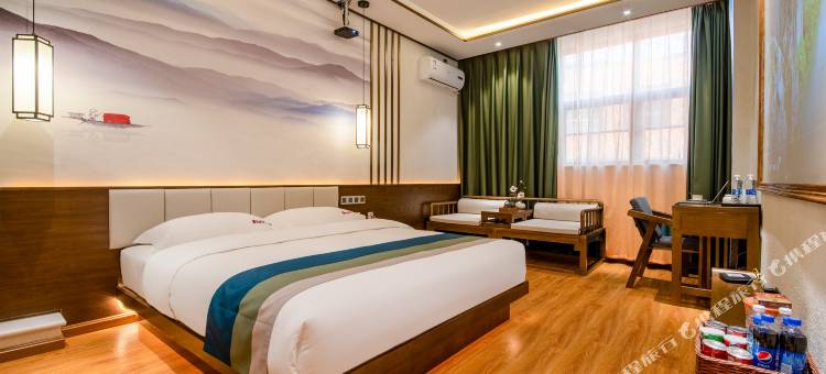 旅途精选酒店(曲靖小坡收费站店)图片