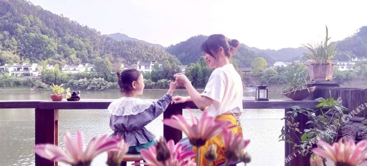 渔音绕梁服装艺术设计民宿(歙县徽州古城店)图片