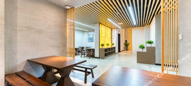 纳良泊酒店(杭州下沙江滨地铁站店)图片