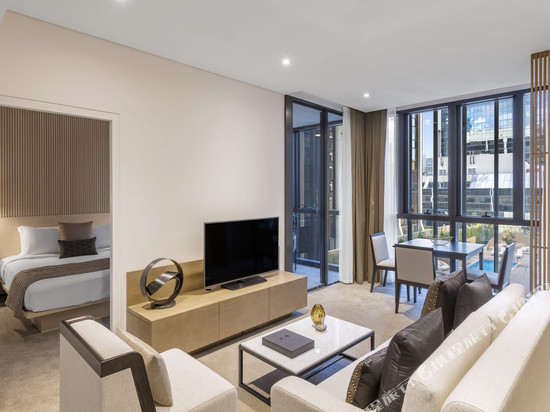 帕拉马塔斯凯套房酒店