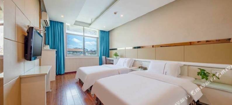 垫江皇廷假日酒店图片