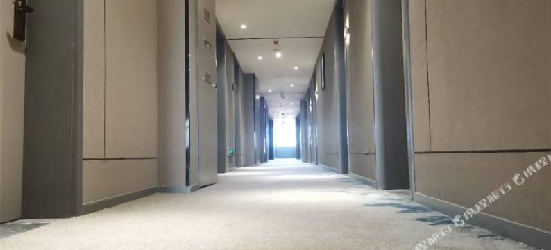 四季逸家商旅酒店(正定古城荣国府店)图片