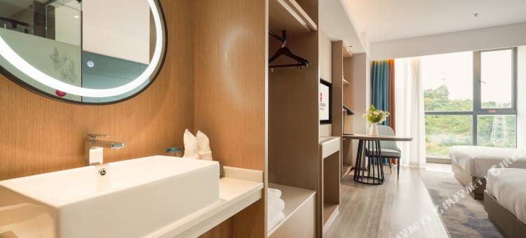 丽呈睿轩酒店(贵阳龙洞堡机场店)图片