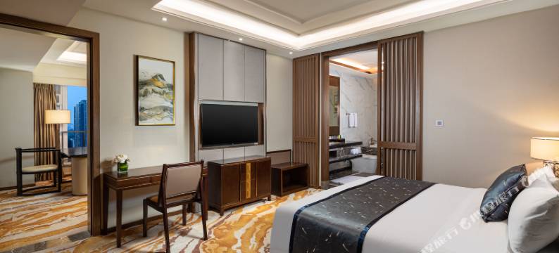 华美达酒店(武汉青山江滩店)图片