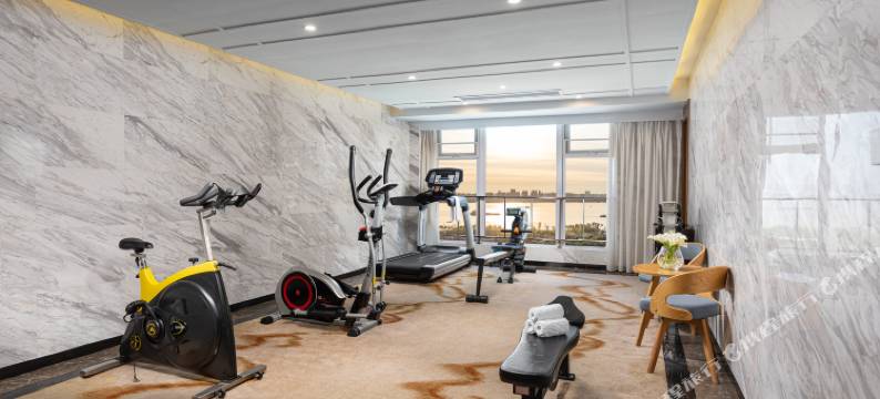 华美达酒店(武汉青山江滩店)图片