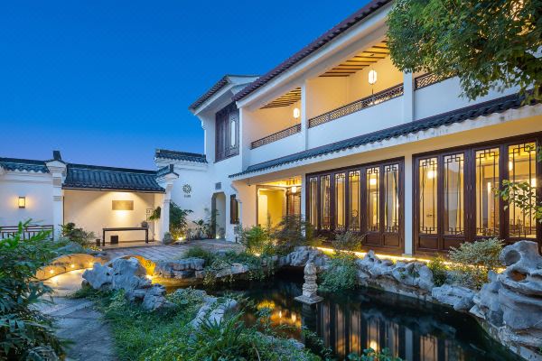 乌镇玉雅园民宿位于南浔区息塘村,周边有乌镇东栅;西栅;乌村景区;采