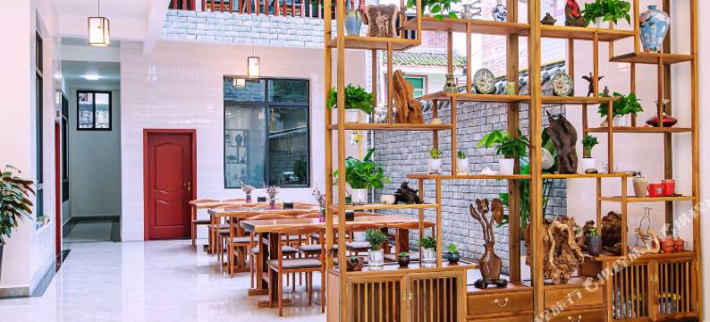 都江堰兰兮畔民宿(青城山高铁站店)图片