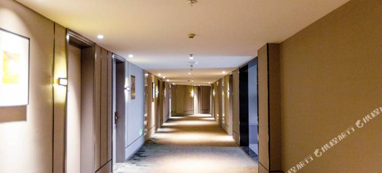 如家商旅酒店(乌兰浩特水景公园店)图片