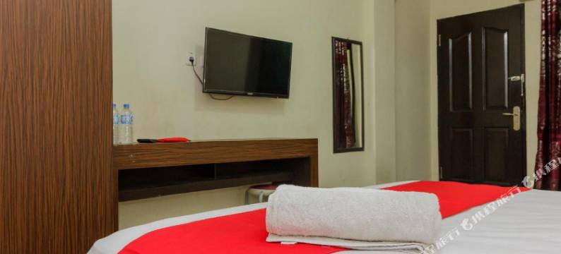 红多兹酒店@马那多玛拉拉扬2号(RedDoorz @ Malalayang 2 Manado)图片