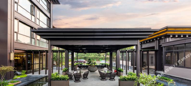 静观雅宿酒店(武汉光谷广场地质大学店)图片