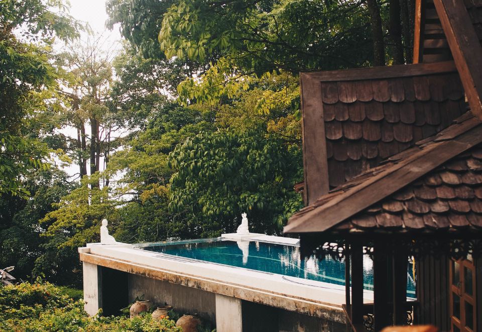 MaliHom Private EstateHotel Overview