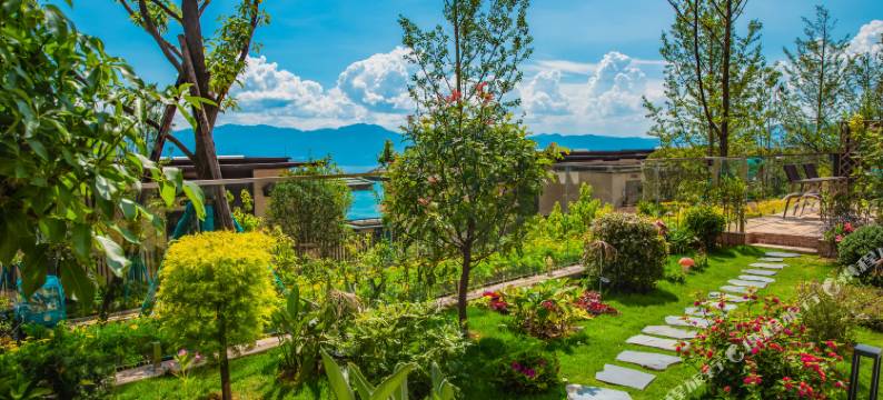 抚仙湖悠远居·山顶湖景套房酒店图片