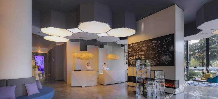 康铂酒店(扬州京华城望月路店)图片