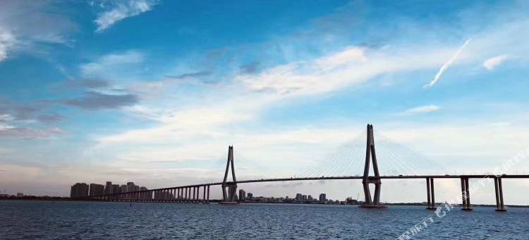 海尔曼影院公寓(湛江荣盛广场店)图片