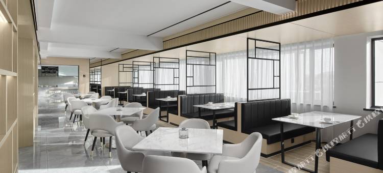 库尔勒摩登四季酒店(新汇嘉店)图片