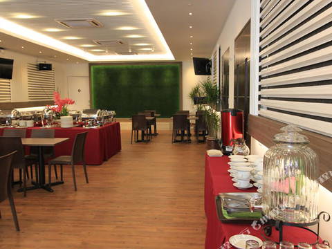 莫莱克花园酒店