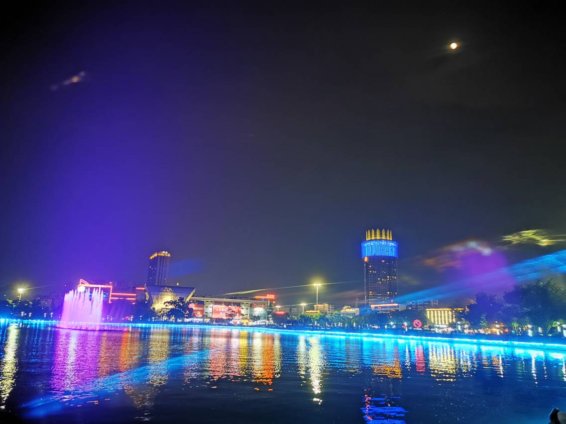 丽呈朗誉酒店(肇庆火车站七星岩景区店)图片