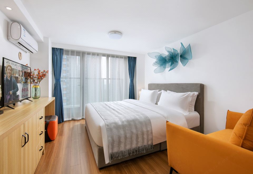  Hotel Overview