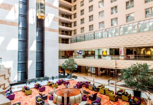 国际艺苑大酒店外景图