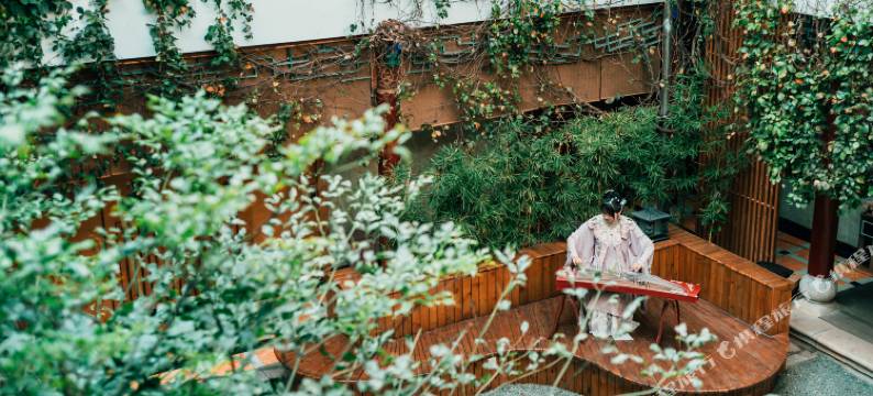 凯俪·在彝美居酒店(楚雄彝人古镇毕摩广场店)图片